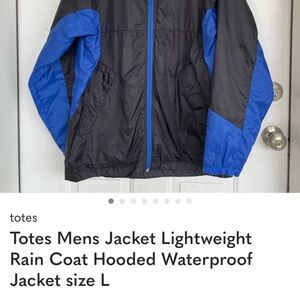 Totes Men's Black and Blue Hooded Raincoat